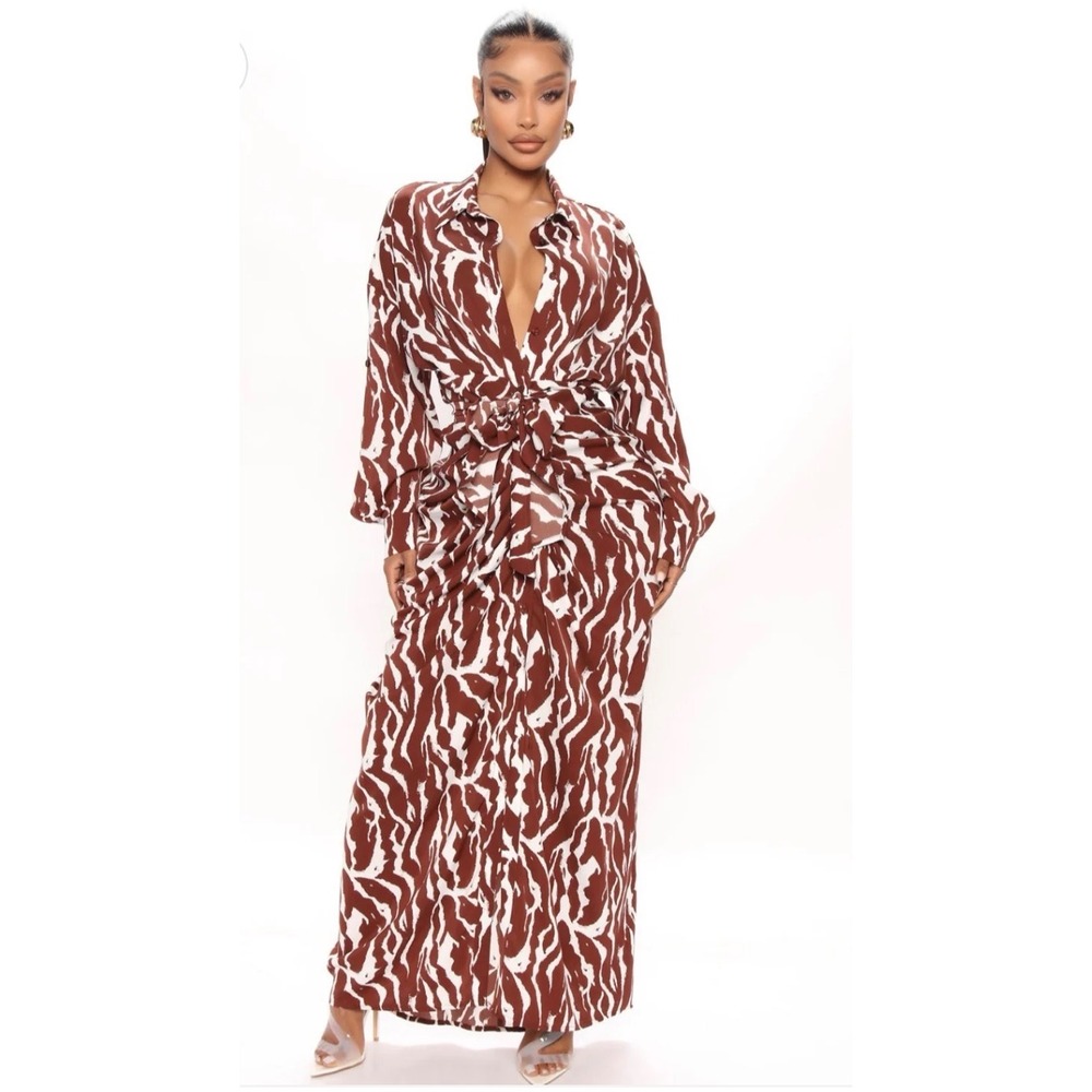 Fashion Nova Safari Vibes Maxi Dress Brown White Animal Print, Size M BNWT